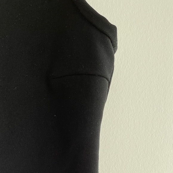 Black Turtle Neck Structured Top - Picture 3 of 4